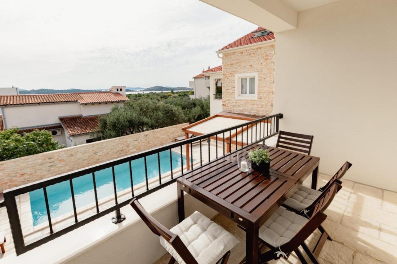 Olive Tree Apartments Vodice Exterior foto